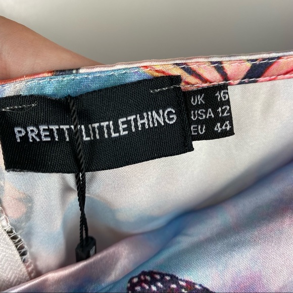 PRETTYLITTLETHING Butterfly Puff Sleeve Blouse - Picture 6 of 8